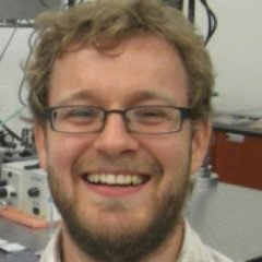 Lecturer and head of the nanophotonics group @PhysAstroStAnd. Views and opinions voiced here are my own.  Now also on Blue Sky @nanophotonics.bsky.social