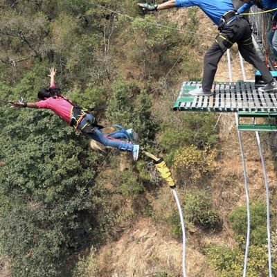 PokharelSadhana's profile picture. दुई लाईन बायाे लेखेर अरुकाे बारे थाहा पाउने भा  राेजि खाेजि अटाेबायाेग्राफिका किताबहरु किनेर पढ्नु पर्थेन हाेला।