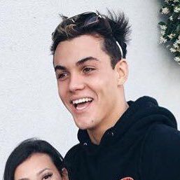 vintagray's profile picture. grayson is my weakness