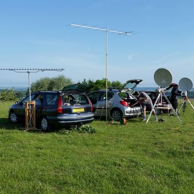 Radioamateur. JN08XS - QRV 30m to 70 cm. most interested by V-U-SHF bands. SWL LW MW SW (broadcast). F6KRK member.