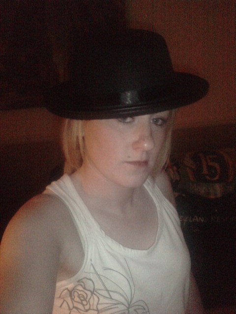 foooooook it :) follow me, al follow u, kna mean ;)