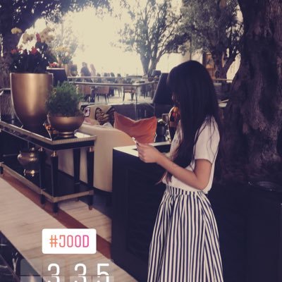 كيفما اكوووون لايشبهني الآخرون.سأكون يومآ كما اريد،،اثق بذلك جيدأ،،🖤🖤أمي وأبي انتم الأمن والأمان ،،