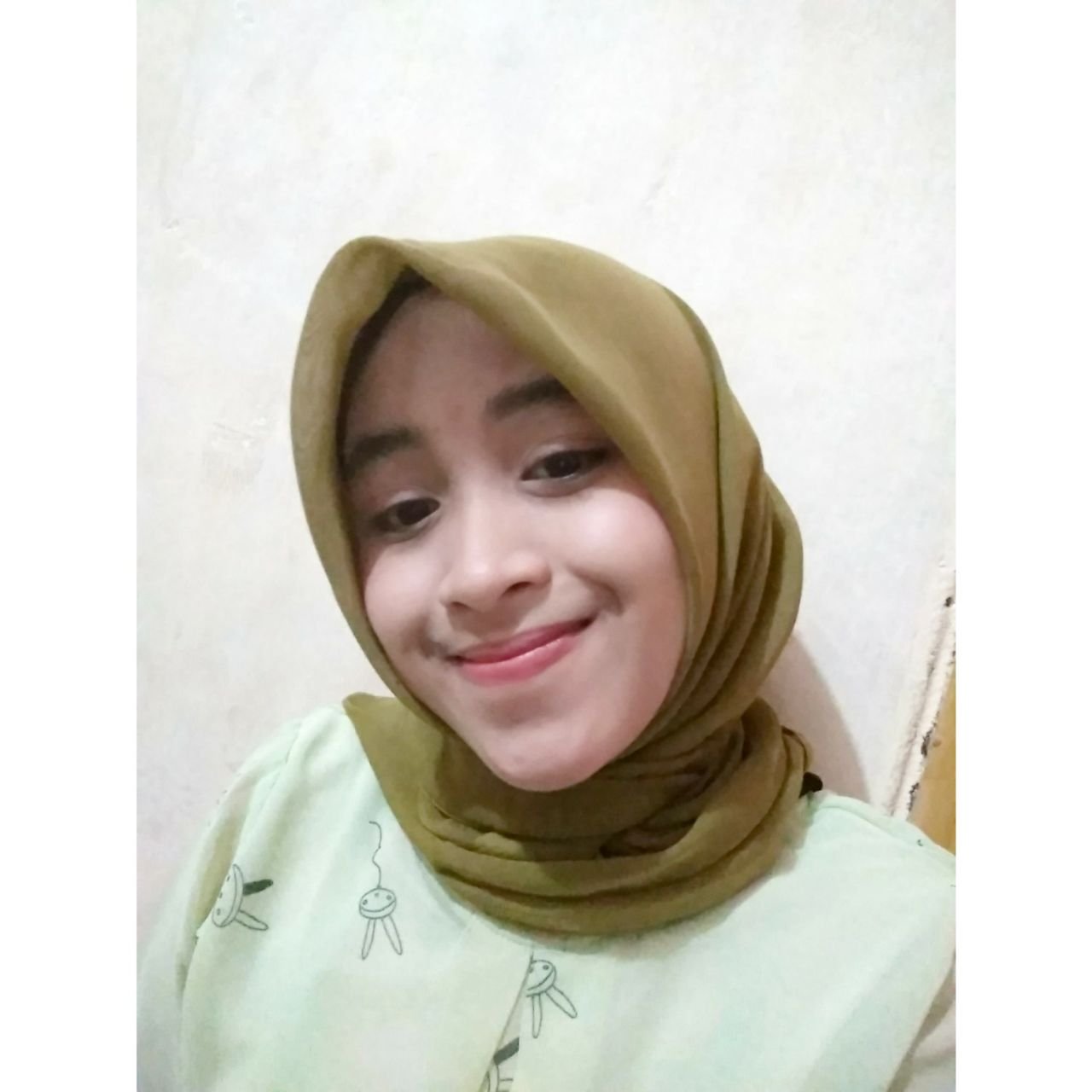 dwie_Lola's profile picture. 