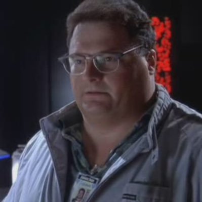 pseudodennis's profile picture. Please hold your applause until the end. Thank you.