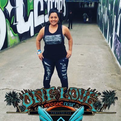A strong independent and educated Chicana from Los Angeles! family/friends/reading/Dragonflies/seashells/exercise/cooking/travel/writer/dancer/art