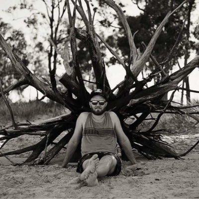 TheUnworkRev's profile picture. A lucky Husband. Father of four #Unschooled #daughters. AG #Triathlete. Grower of #beard. Promoter of #doterraoils. Believer of #theunworkrevolution.