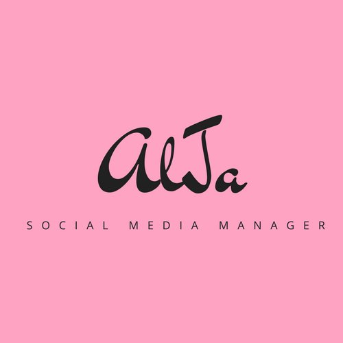 I Am a social media manager. #socialmediamanager. #socialmediamarketing. #workonline. #workhard.