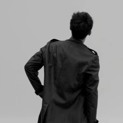 정신을 차려보니 어느 새 십수년을 동방신기를 좋아하고 있다. 만날 때마다 새로운 사랑에 빠져버리니까. TVXQ=Yunho+Changmin. 내가 아는 동방신기. 존경과 감사