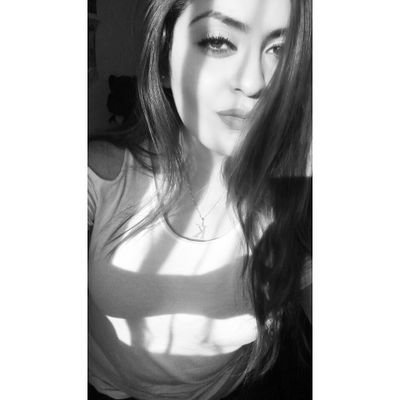 kimberlyjacque9's profile picture. 