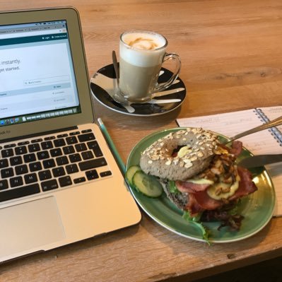 Everyday, doing my two favourite things. Loving the challenges that being a runner and a freelance writer bring my way.