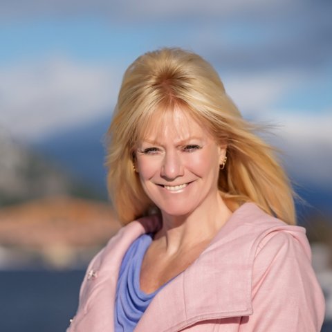 Top producing REALTOR® born & raised in the Kootenay's with a true appreciation for what it has to offer! Love my job & relationships I build in the process 💕