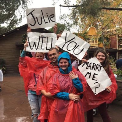 julienelms_'s profile picture. 