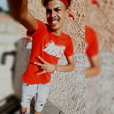 DylanRyanThomas's profile picture. 