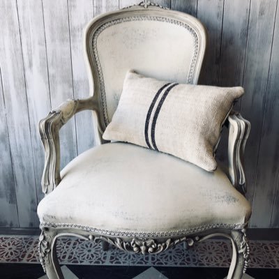 furniture painter. florist. decorative appliques. homewares. find us @www.monpetitpalaisdesignsau.com