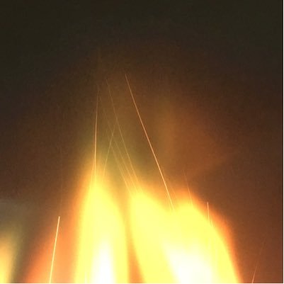 JcidS57nipBQBnR's profile picture. 広島市在住。俗的にいうと「術師」。文字と色を使う。書かれた文字や対面で相手の状況や色を読み解く。必要に応じて色を贈り、相手を調和する。イメージって呼んでいる。オカルト的かも・・・ 縁組、いわゆる除霊、呪術的な事を行うが、除霊は苦手、基本的にツイートはブログ記事からのジャンプ。できればブログ見て