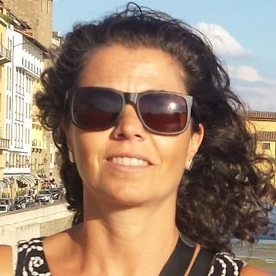 Enfermera de Atención Primaria de Mallorca del Centro de Salud de Esporles. Licenciada en Derecho. Entregada al Programa PacientActiu IB