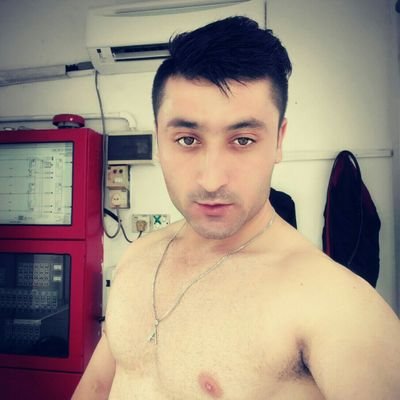 Am still single and my age 25 . am from Pakistan but am working in Malaysia!!!