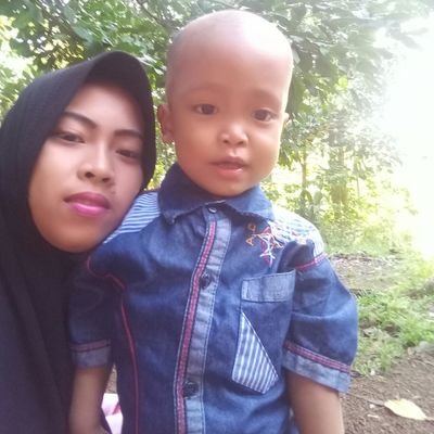 AzzahraArianti's profile picture. 