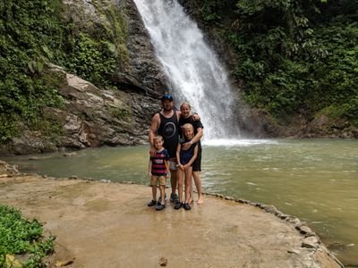 JulianBurke15's profile picture. Livestock Agent, married with kids