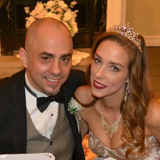 Husband to @JustinaLJackson
Technology Training, Content Development, Sales and Management - Banjo and Harmonica Player - Photographer - USA Hockey Coach