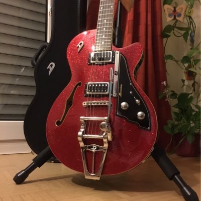 SaberStrat's profile picture. I like space, math, coding, indie music and my guitars