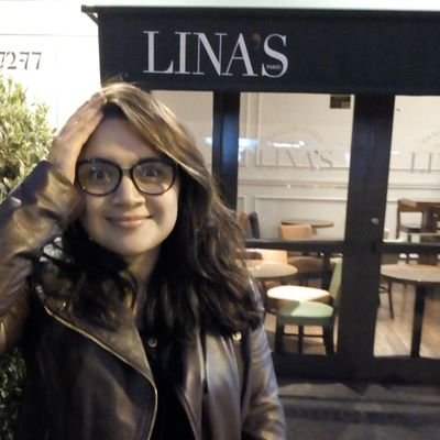 Filóloga, melómana, cocinera y detodera. Fiel hija de la @UNALOficial . Periodista musical en @ElUniandino