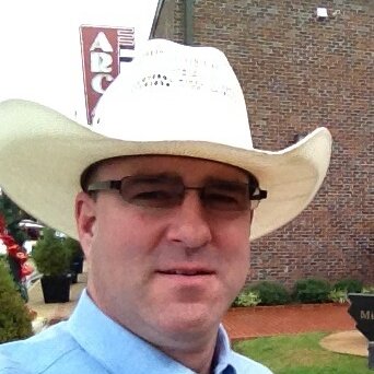 Husband of one. Father of four.
Dad taxi. Mr Fix It.
Texan by choice. Cajun by the Grace of God.