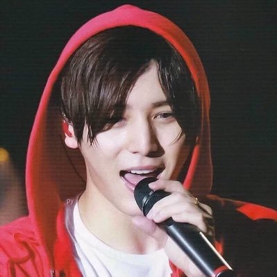 19歳 4月から社会人 Hey! Say! JUMP 神担☞山田くん 副担☞圭人、知念くんよりのall担ついにFC会員なりました‼︎今年こそはLIVE絶対当たって会いにいく❤❤山田くんを知ってから現実が見れません!!
