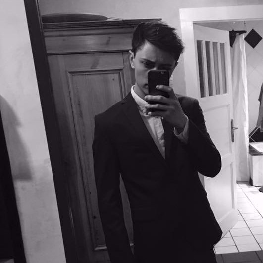 xilVegas's profile picture. 