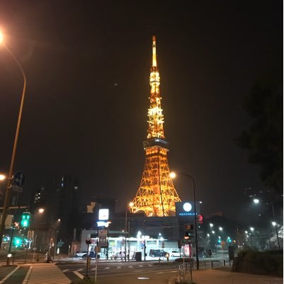 R3dlywH2EZni3oy's profile picture. 