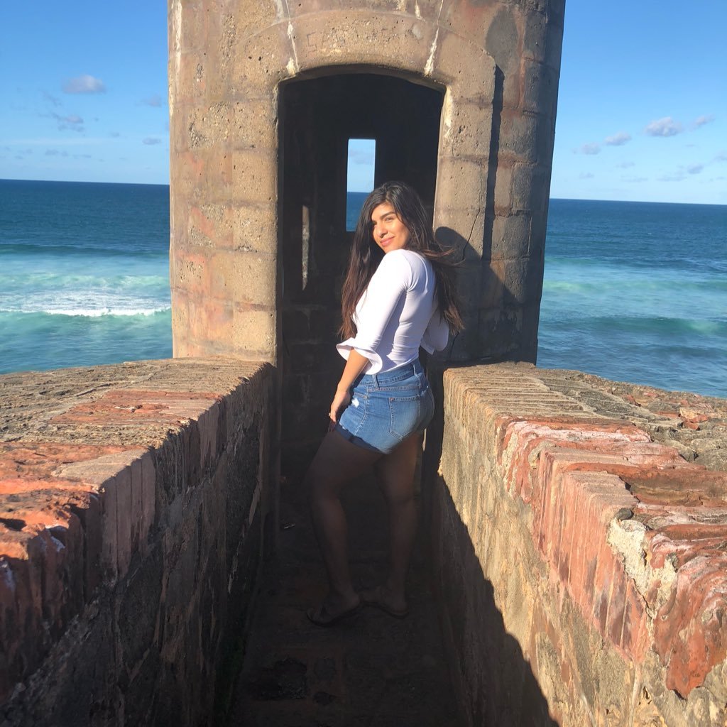D I A N A ; Life is what you make it . Virgo . sc: cool_deee insta : diana_avo