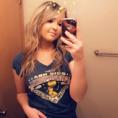 emeck12's profile picture. 