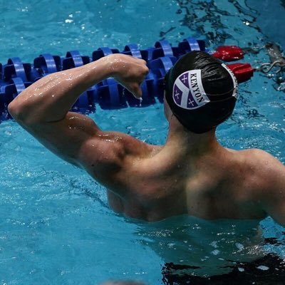 David___Fitch's profile picture. all your problems ever are because you are not drinking enough water . Kenyon 2021 ☂☂