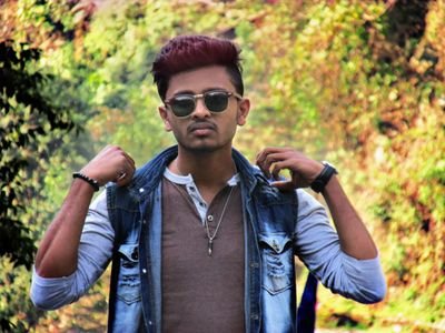 I'm little human in the big galaxy.
I love cricket.
I love Mumbai Indians 😘😘😘