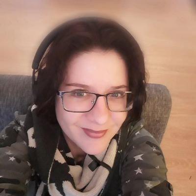 auteur in de dop. Werkzaam in de zorg. vrijwilliger bij o.e.o en altijd in de weer.
druk maar gezellig!