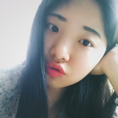 moiestirene's profile picture. Smile