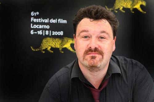 full time actor, sometime writer and director. with unruly hair. https://t.co/zJTAooGvbZ