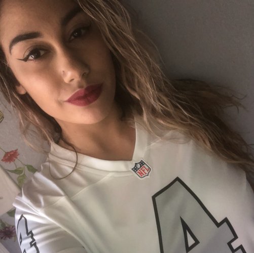 LiddoMsTatted's profile picture. °
Sweet Daddy ↦ @_DiosGifted 

•|Pierced & Tatted|•
✂ #LicensedCosmo
#Wife&&DogMomma