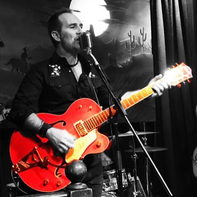 I sing and play guitar in my Australian alt-country/rock band Michael Meeking & The Lost Souls, to pick up a free song head to https://t.co/nbqcEtG4wK