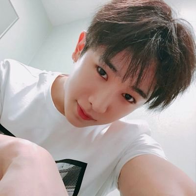 ㅡ currently swerving to someone but this gurl still loves hyunbin ; a fan acc that's on hiatus