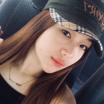 rica_mein's profile picture. 