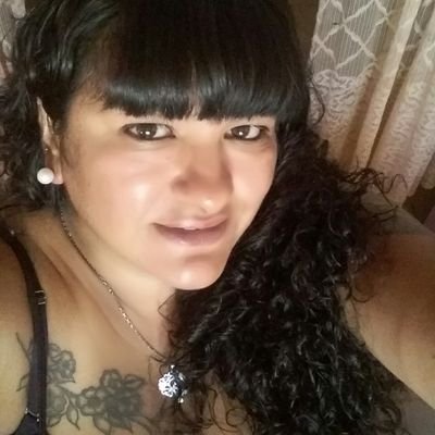 RossanaAraujo10's profile picture. 