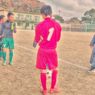 どーもこんにちは、千代↪︎八幡工業♯71⚽️ 生徒会長やっとります。 サッカーもしとります。副主将もやっとります。GKです。