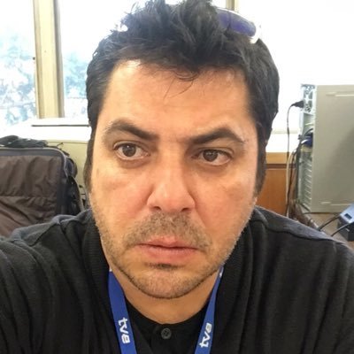Me gusta la gente: que sin motivos te buscan, que sin mirarte te quieren y que sin ataduras se quedan.