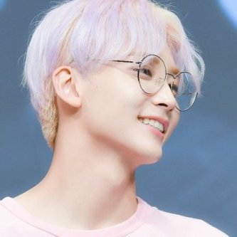 LINHQUACH13's profile picture. 