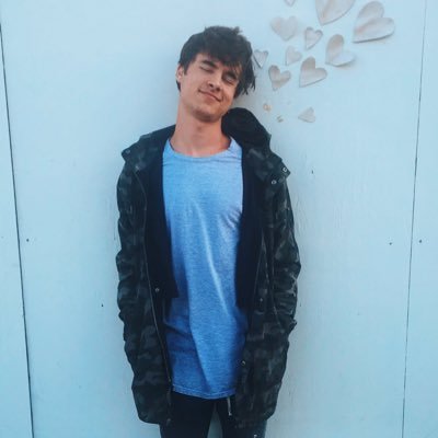 new fan account 💓kian, jc, franny, bobby, and corey are my faves| austin, catherine, and elle ❤️❤️ HEY ACE FAMILY !!!