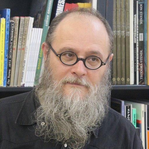 💻Phd in General Linguistics (Babș-Bolyai University of Cluj, 2001); Phd in Philosophy of Language (University of Lisbon, 2011).