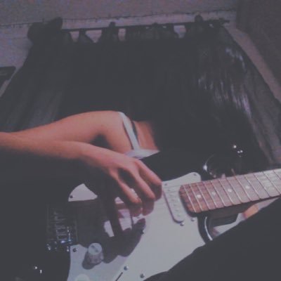 Journalist @BBCJersey | Bassist @TheTarantulips | views are my own