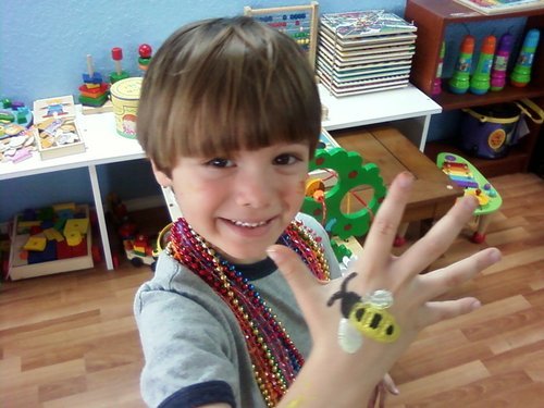 BeesKneesTweets's profile picture. The first academic indoor playground of its kind! Intellectual and social development through play for infants through school-age children…LEARNING is FUN!