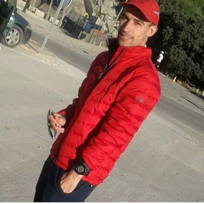 Enamorado de la vida! ツ Orgulloso de ser como soy
Amante de todo tipos de deportes pero sobre Trail y Ultra Running Montaña y Asfalto
